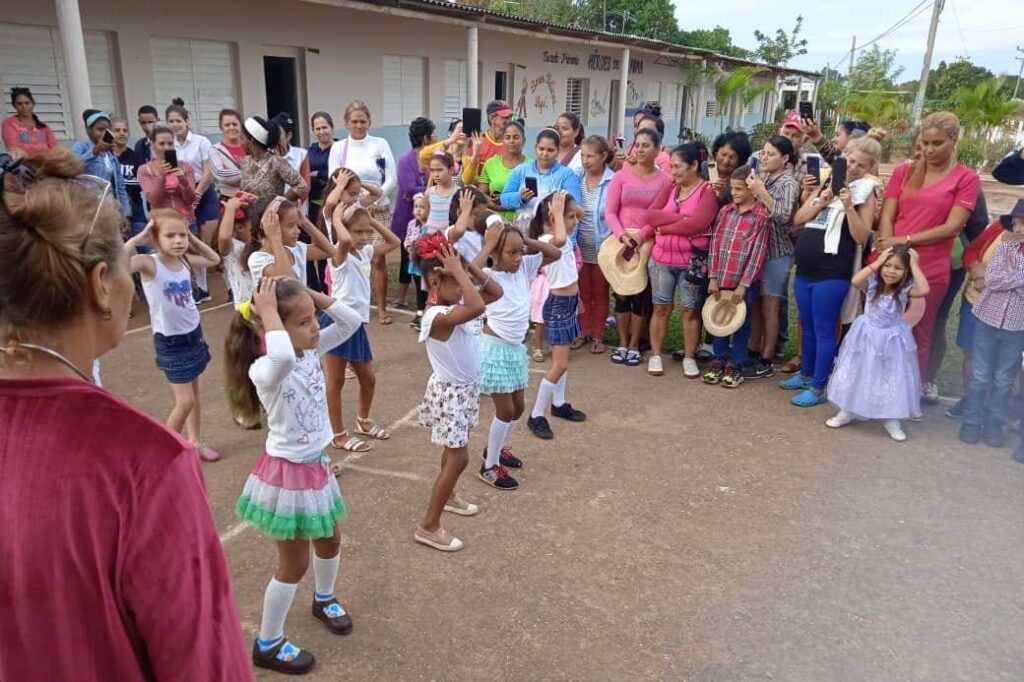 escuelas primarias homenaje a José Martí