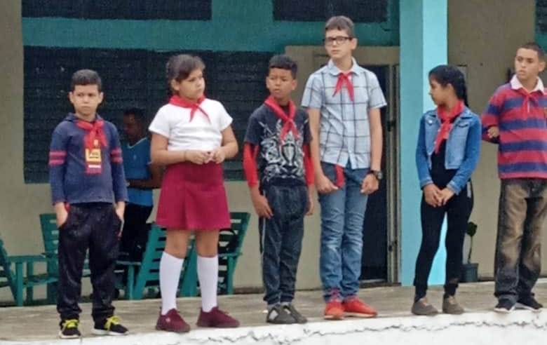 escuelas primarias homenaje a José Martí