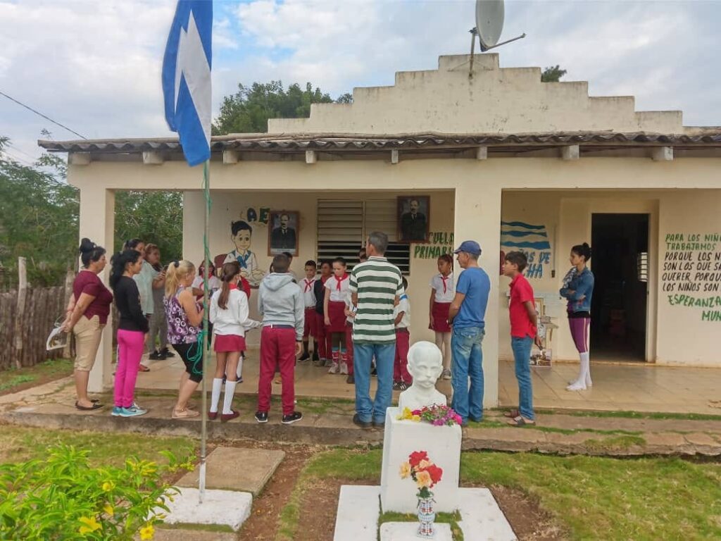 escuelas primarias homenaje a José Martí