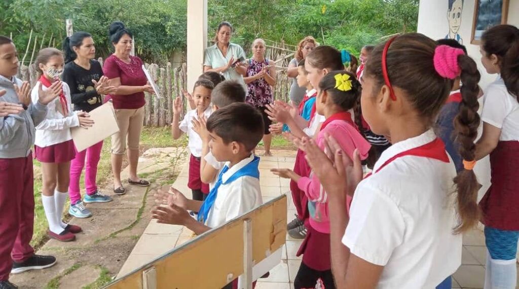 escuelas primarias homenaje a José Martí