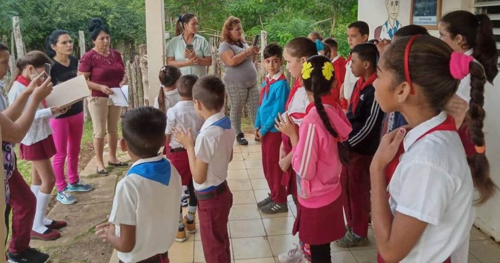 escuelas primarias homenaje a José Martí