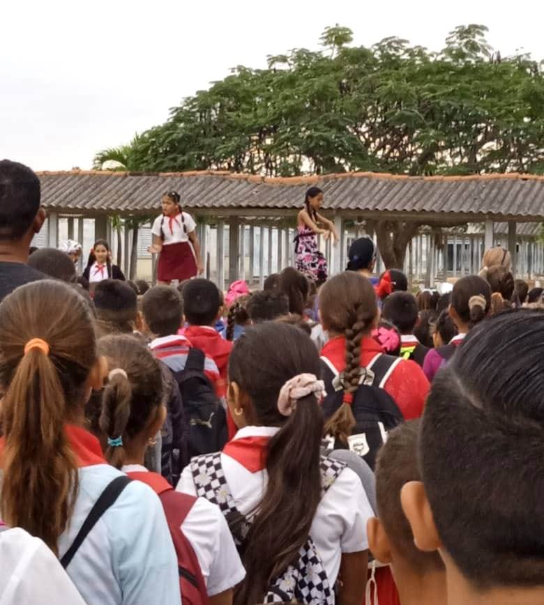 escuelas primarias homenaje a José Martí