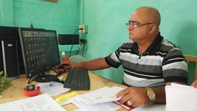 ueb doble vía eficiencia economica