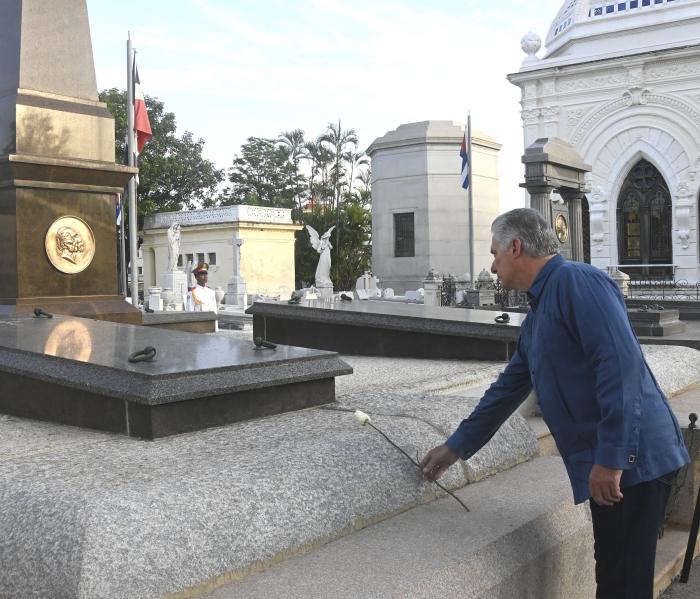 tributo máximo gómez