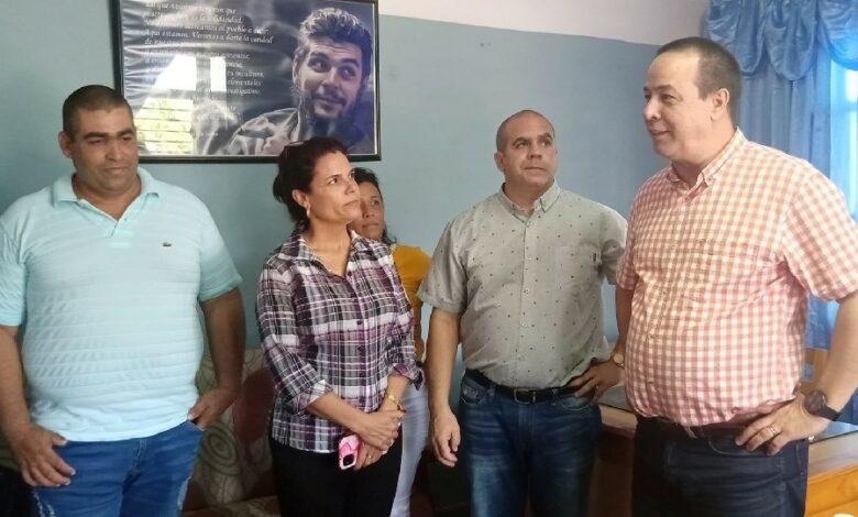 Ministro de Salud Pública de la Reública de Cuba Dr. José Angel Portal Miranda visita sandino pinar del río