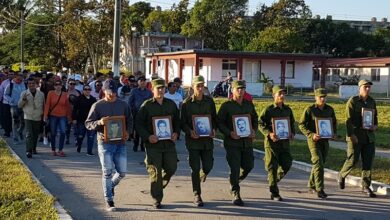 Homenaje a los héroes en Sandino