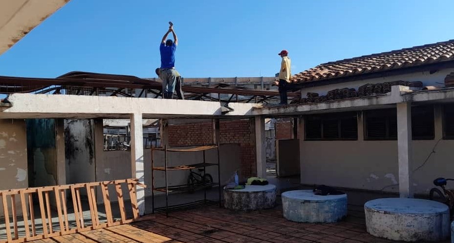 reparación de la Casa de Cultura en Sandino