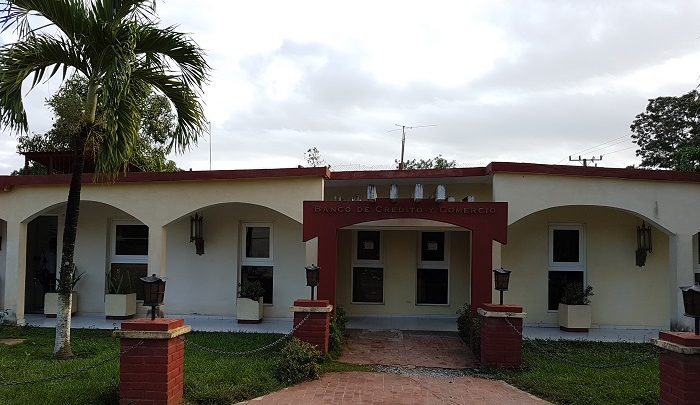 Sucursal 1051 del Banco de Crédito y Comercio (BANDEC) bancarización sandino