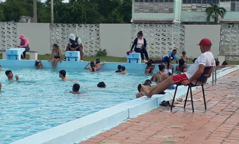 apertura piscina sandino día de los niños