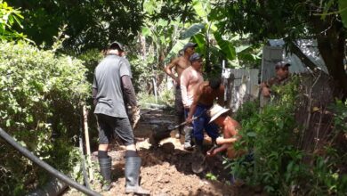 obstrucción en redes sanitarias, brigada de Acueducto y Alcantarillado en Sandino