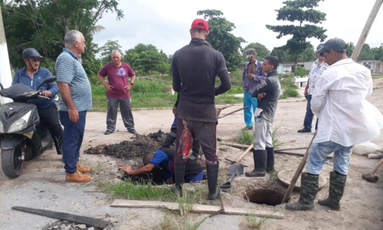 Soluciona Acueducto obstrucción en redes sanitarias de Sandino
