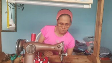 Olga Lidia Camejo Serrano costurera