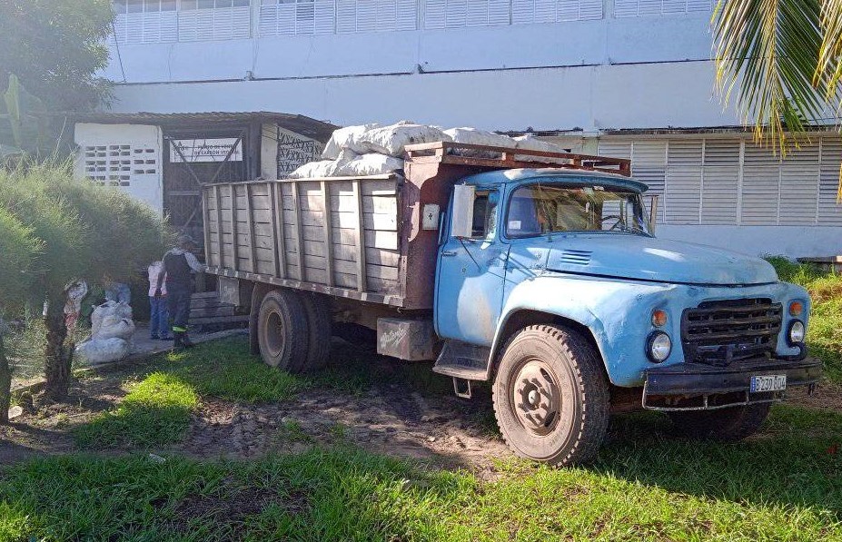 Sandino venta de carbón