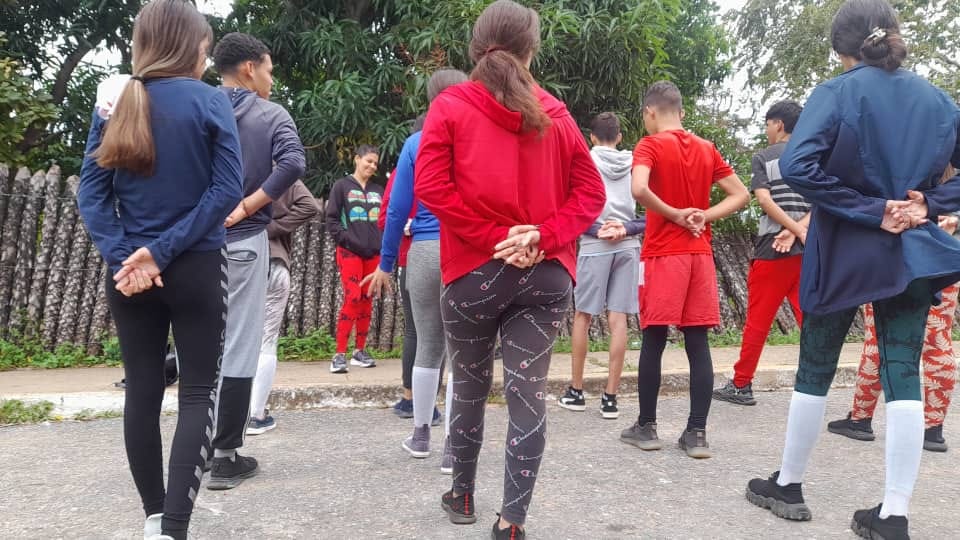 compañía de ceremonia del Centro Mixto Elena Valdés cortés bastión 2024