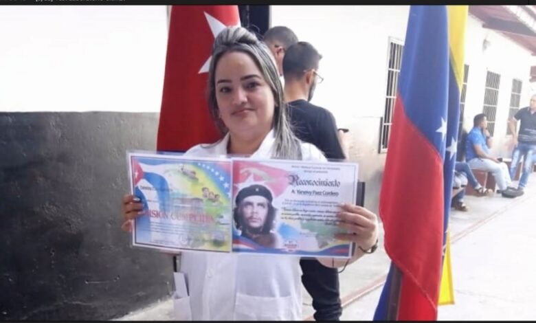 bata blanca Yirelvis Pérez Cordero
