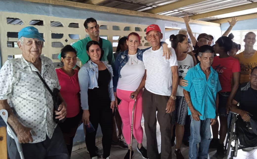 Personas de Edad círculo de abuelos sandino