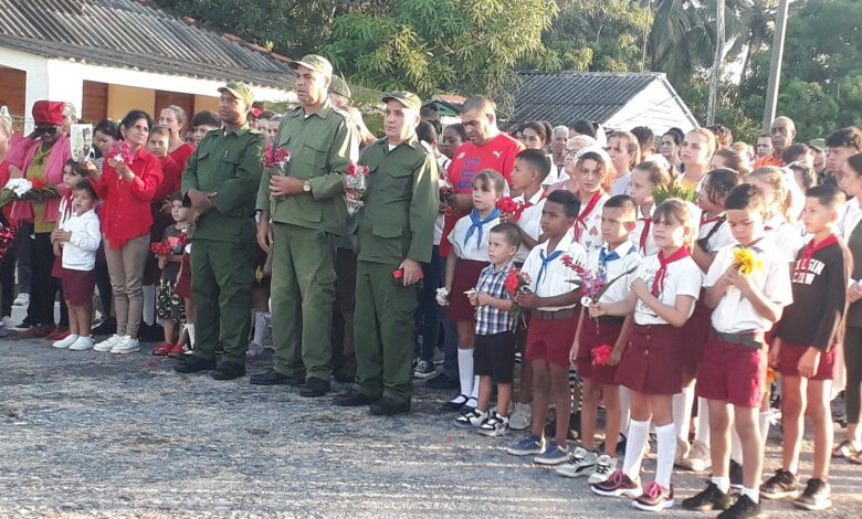 Camilo Cienfuegos Gorriarán La Fe Sandino