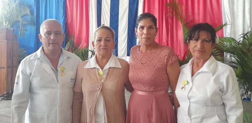 Sandino honra a sus héroes de bata blanca en el Día de la Medicina Latinoamericana