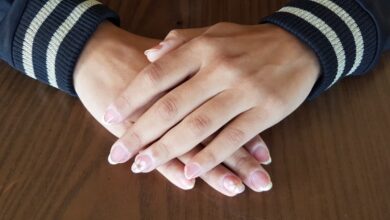 manos de una mujer cubana