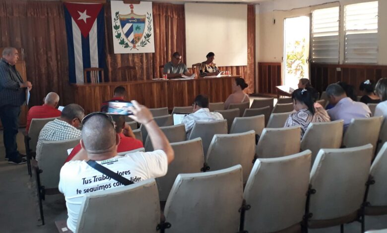 Analiza Consejo de la Administración, asuntos con impacto económico y social en Sandino