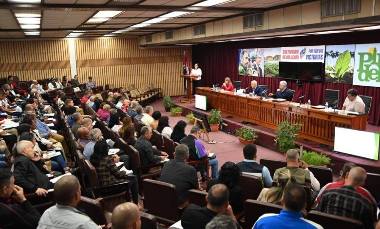 Pleno Extraordinario del Comité Provincial del Partido en Pinar del Río