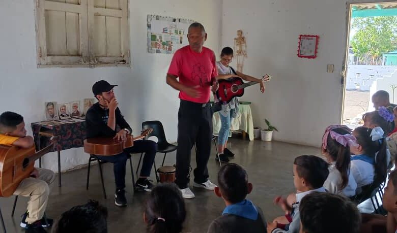 bicicletada cámara chica renacer